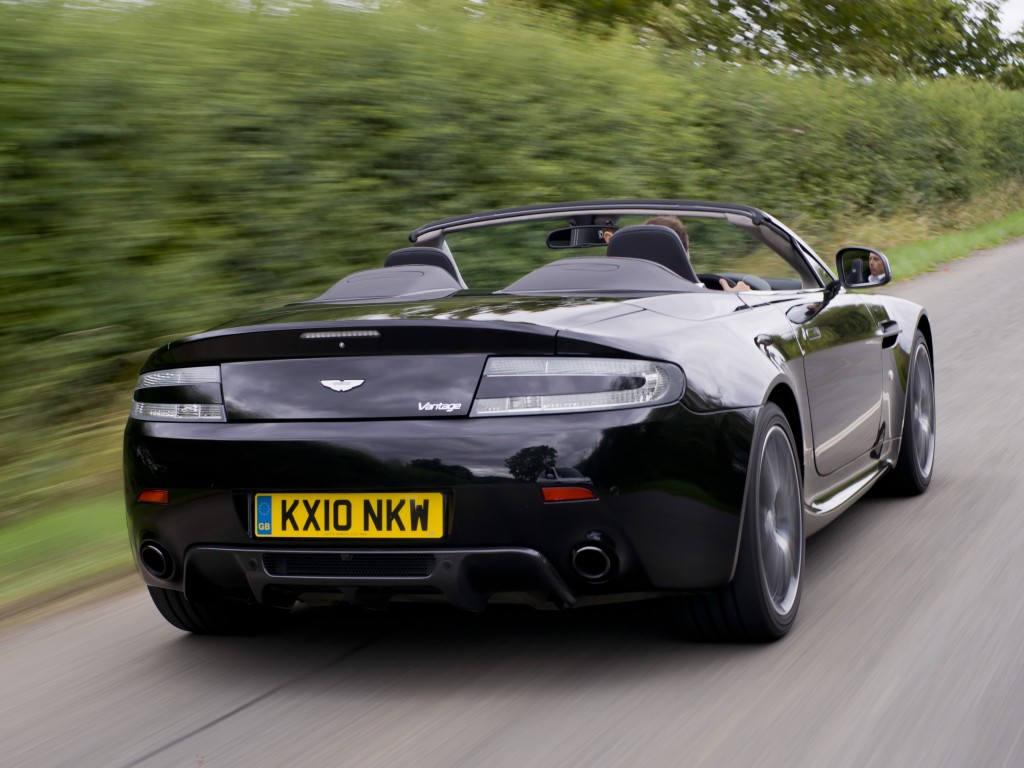 Aston Martin Vantage Roadster V8 Vantage Roadster N420 (Automatic)
